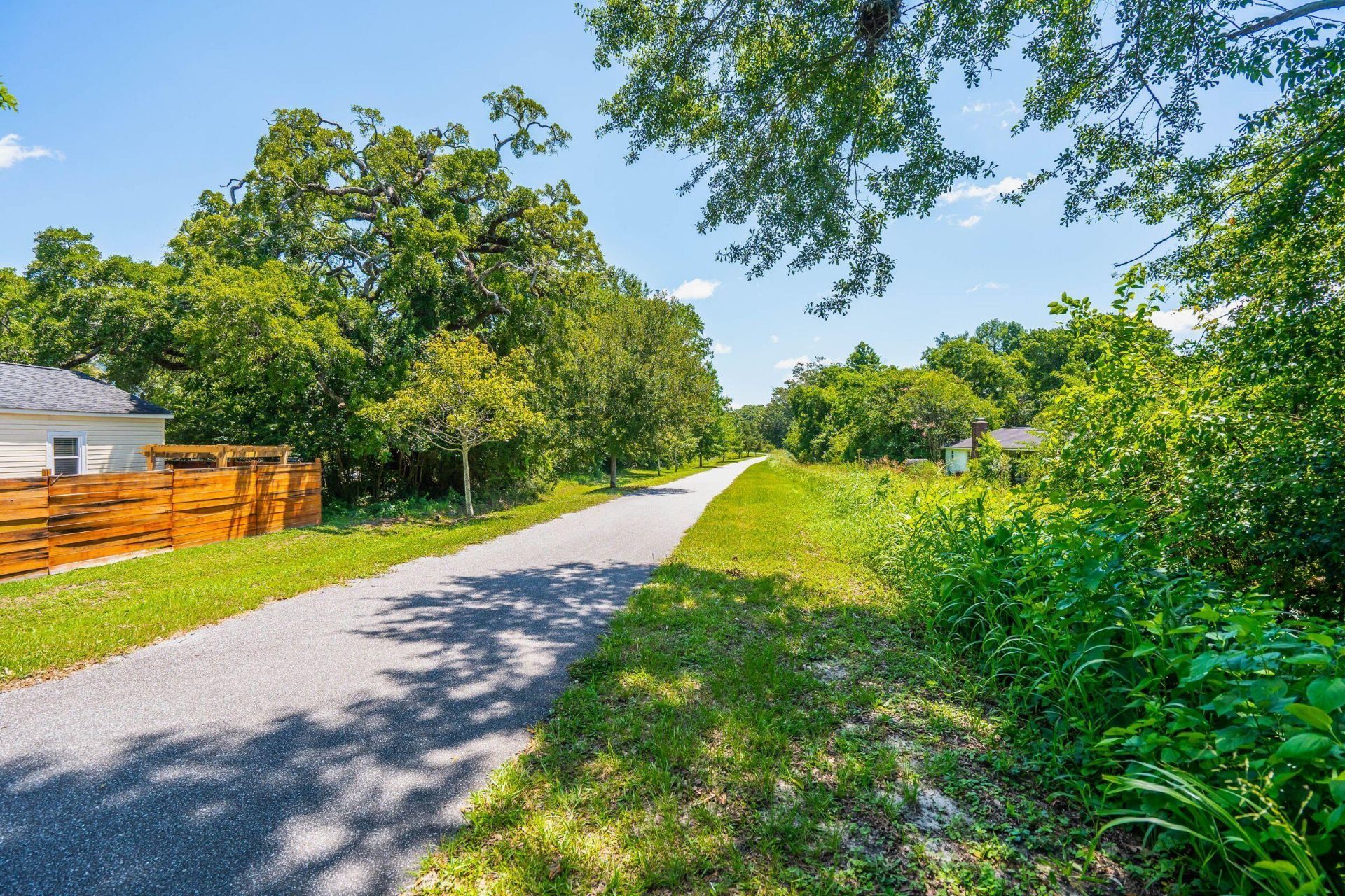 1129 Armstrong Avenue Photo 41