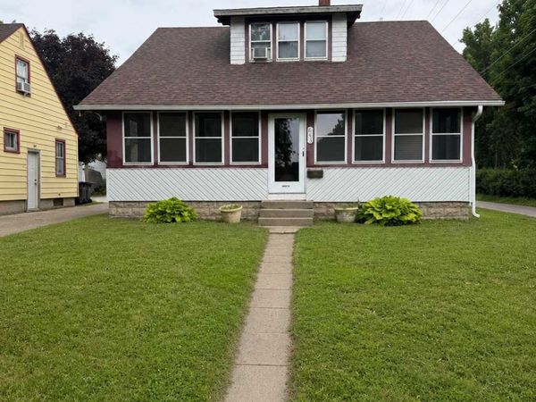 643 Mound Avenue , Mankato, MN 56001