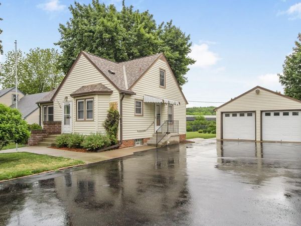 1020 Mccammon Avenue, Saint Paul Park, MN 55071