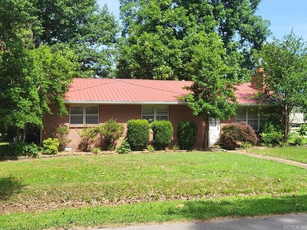 117 Lawrence St , Hoxie, AR 72433
