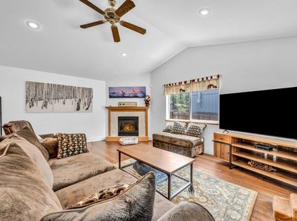 2333 Wasabe Drive, South Lake Tahoe, CA 96150 Photo