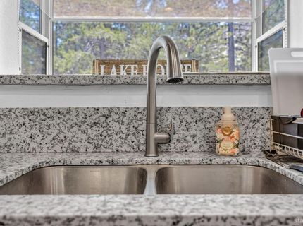 2333 Wasabe Drive, South Lake Tahoe, CA 96150 Photo