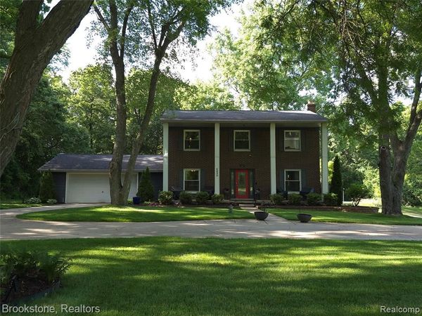 4890 Whipple Lake Road, Independence Twp, MI 48348