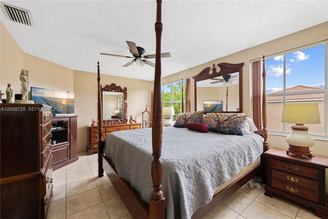 2021 Barcelona Ter , Margate, FL 33063 Photo