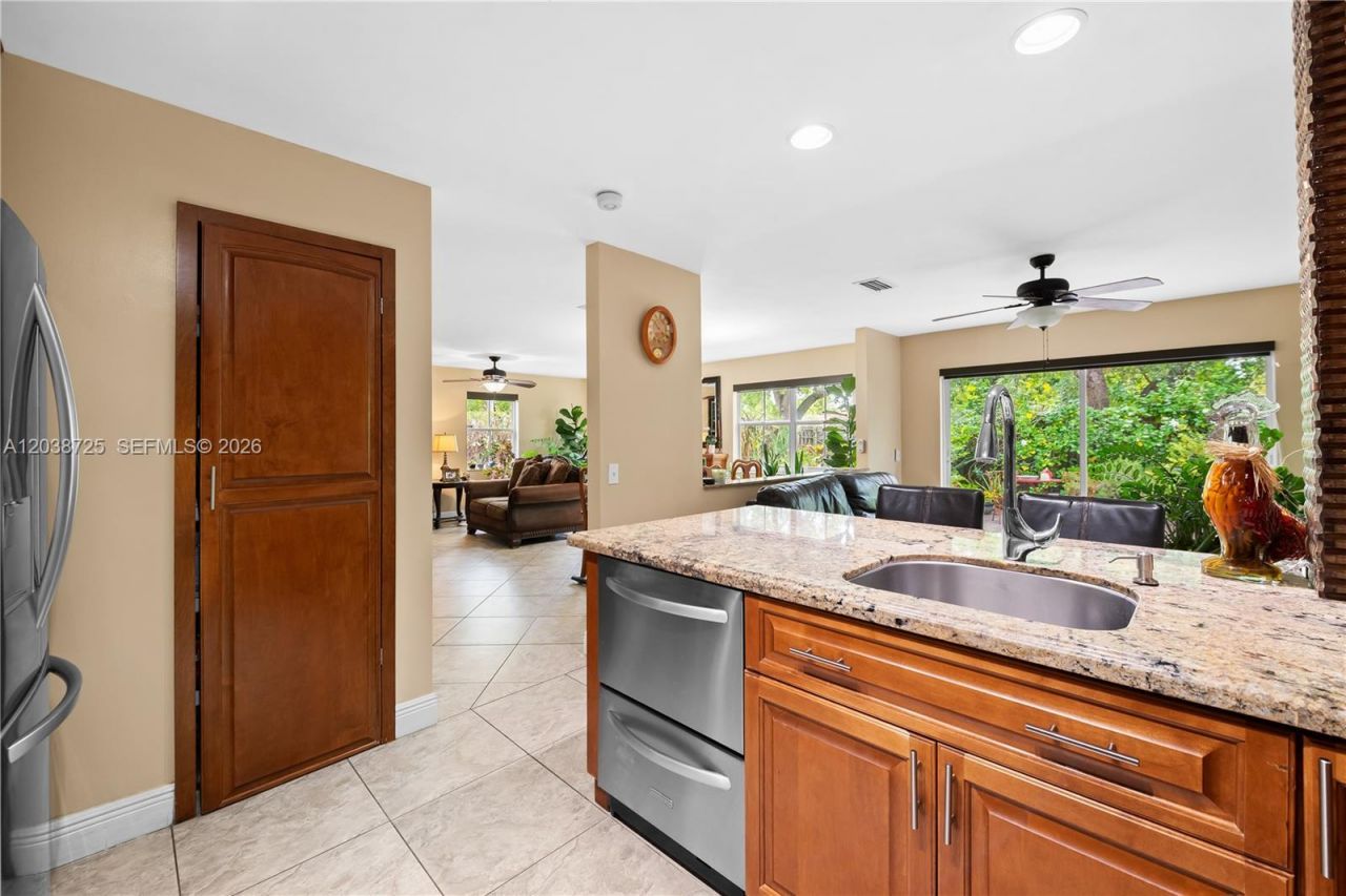 2021 Barcelona Ter , Margate, FL 33063 Photo