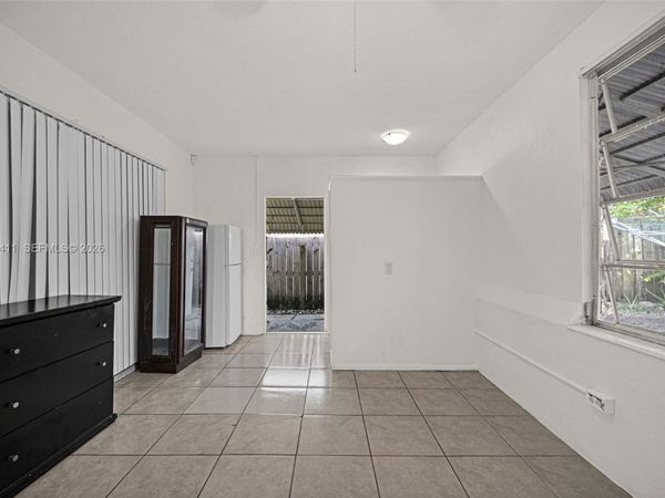 5069 NW 41st Ct , Unit -, Lauderdale Lakes, FL 33319
