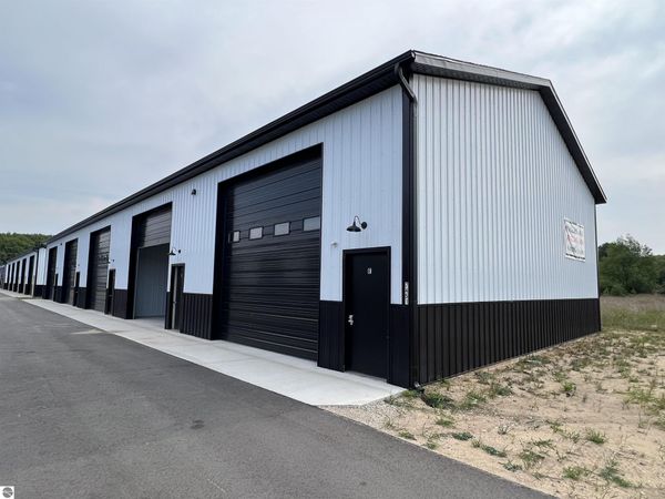 7450 Glendale, Unit 8, Bellaire, MI 49615