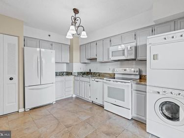 3709 S GEORGE MASON DRIVE, Unit 1609 - EAS, FALLS CHURCH, VA 22041