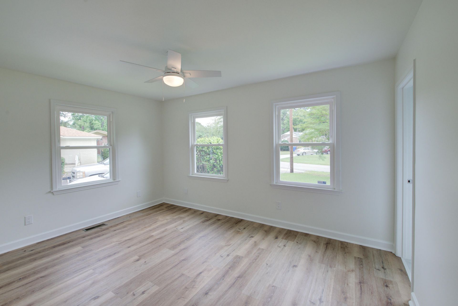 1121 Browning Road Photo 24