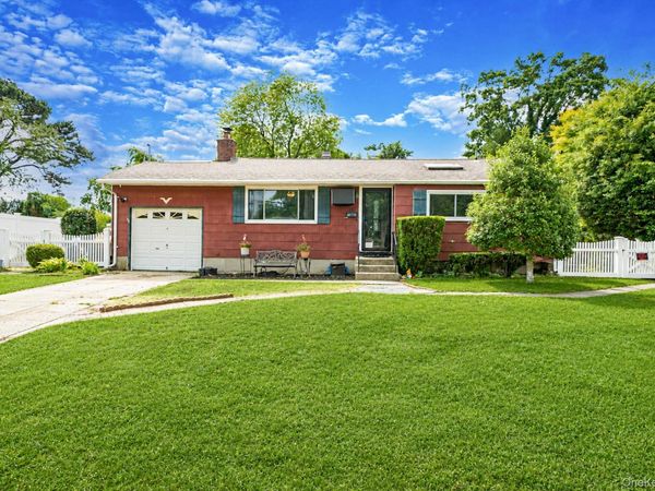 180 Whitetail Lane, Central Islip, NY 11722