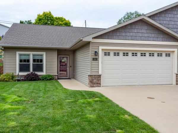 1841 Keymont Court, Dubuque, IA 52002