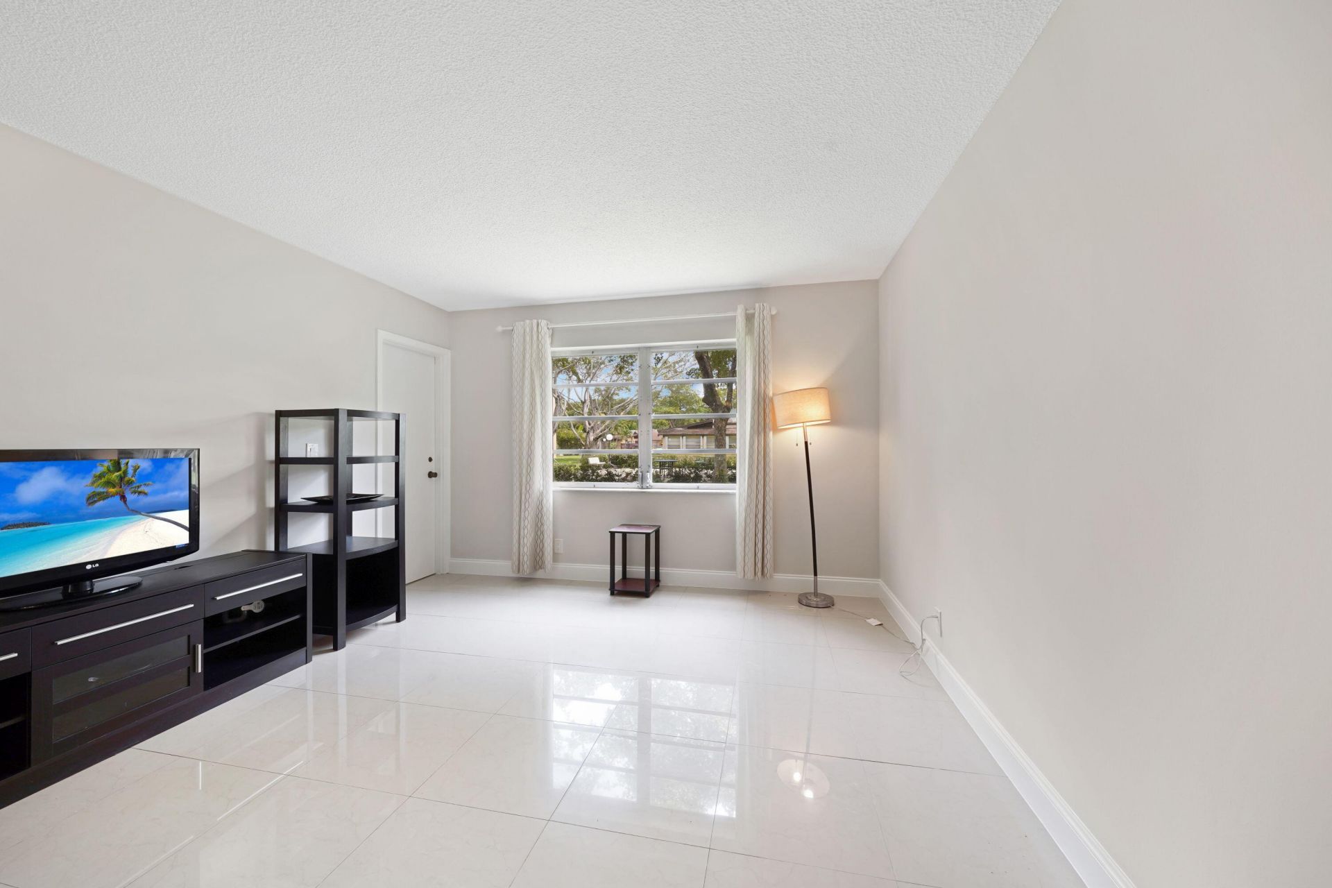 100 Berkley Road, Unit 109, Hollywood, FL 33024 Photo
