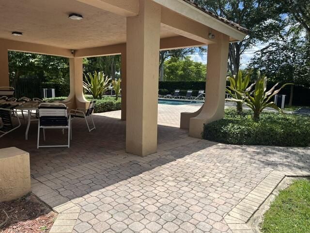 1933 NW 99th Avenue, Pembroke Pines, FL 33024 Photo
