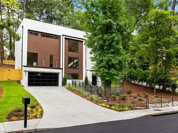 2822 Shady Valley Drive NE, Atlanta, GA 30324