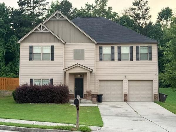 8419 Hillspire Drive , Douglasville, GA 30134