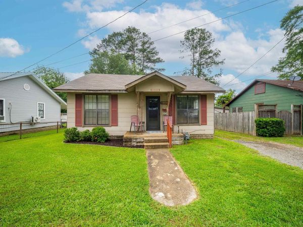 2532 Williams Street, Camden, AR 71701