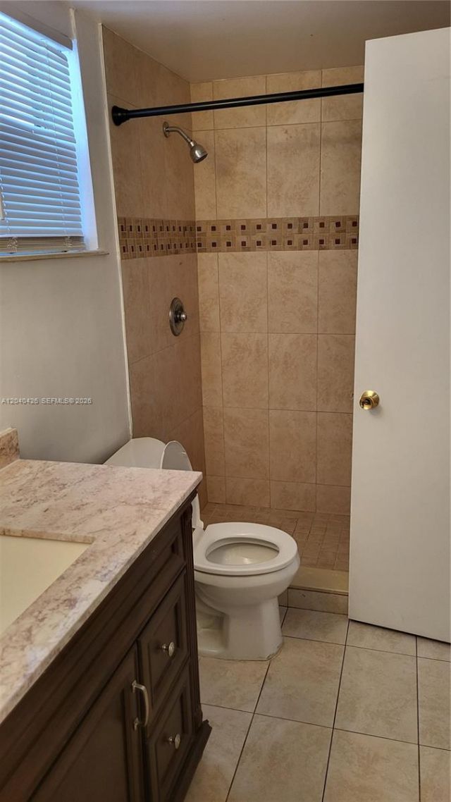 1591 NE Miami Gardens Dr, Unit 306, Miami, FL 33179 Photo