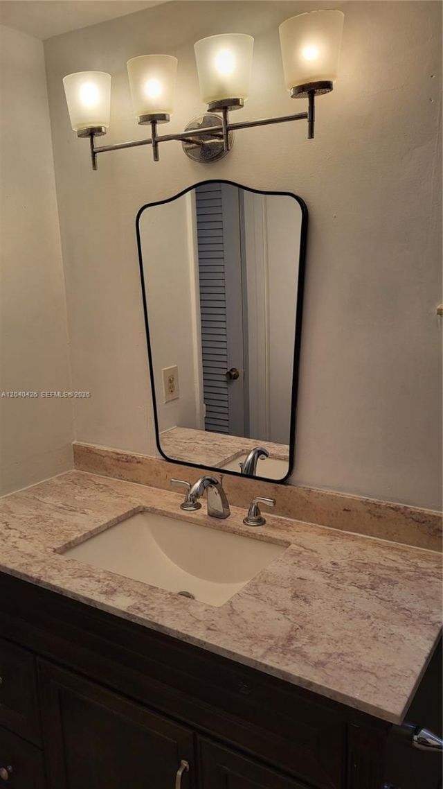 1591 NE Miami Gardens Dr, Unit 306, Miami, FL 33179 Photo