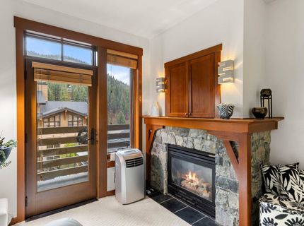1750 Village East Road, Olympic Valley, CA 96146 Photo