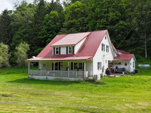 407 Soap Hollow Road, Mannington, WV 26582
