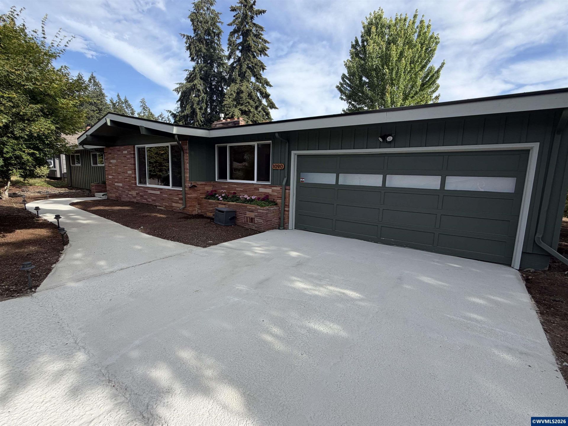 1090 Luradel Av S, Salem, OR 97302 Main Photo