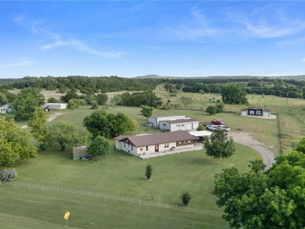 963 Fm 580 , Lampasas, TX 76550