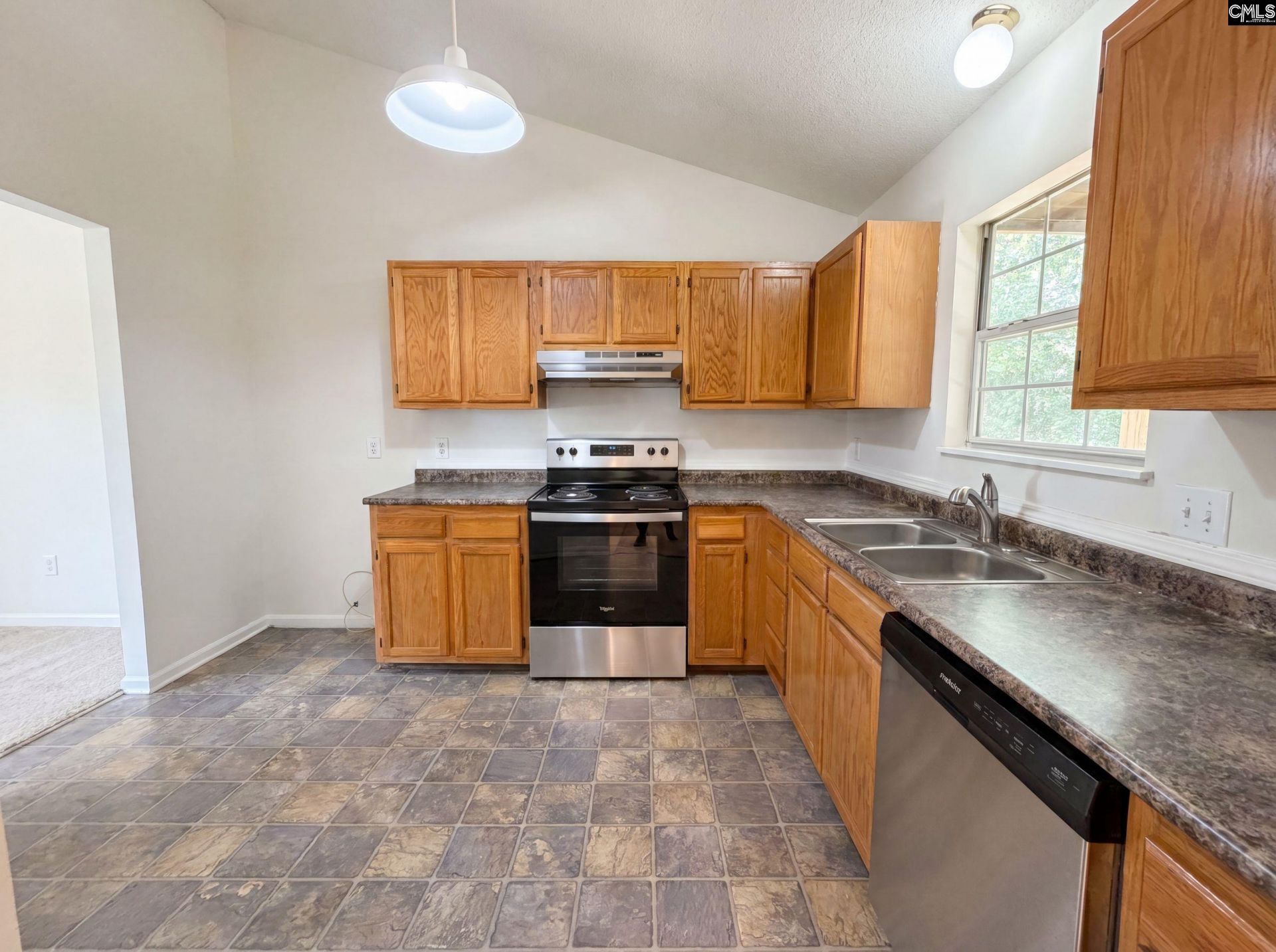 163 Stonewood Drive  Photo 12