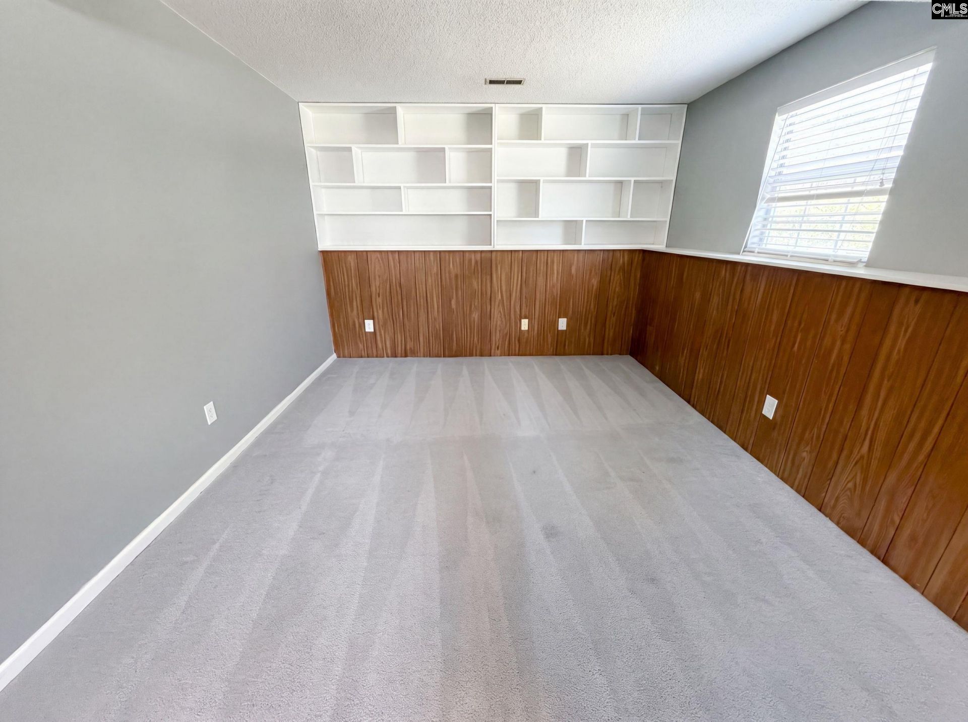 163 Stonewood Drive  Photo 16
