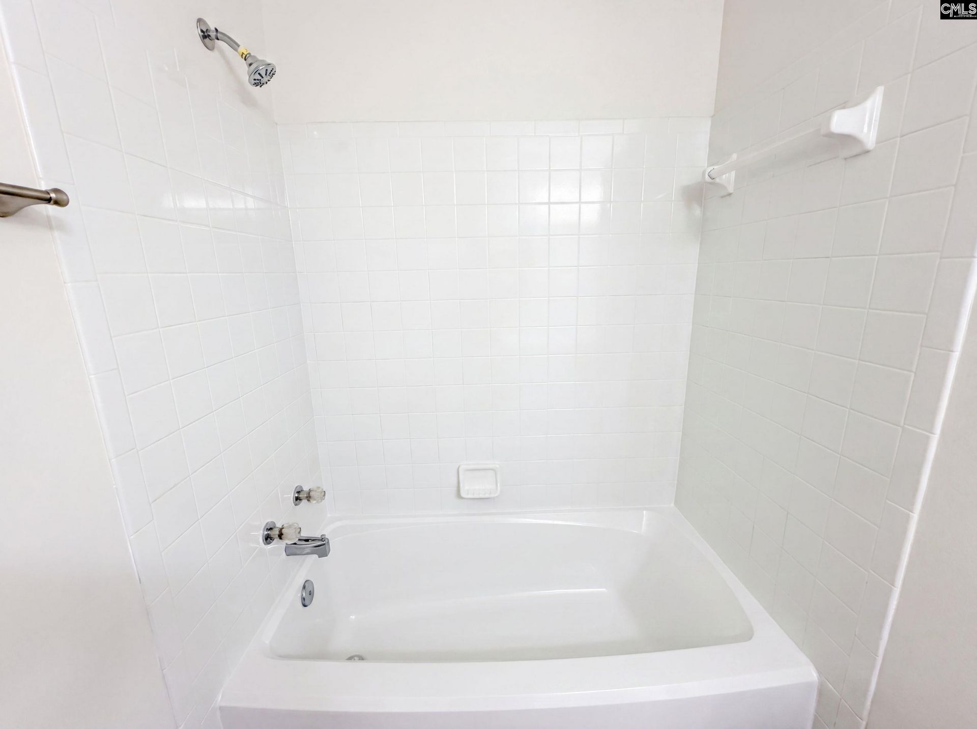163 Stonewood Drive  Photo 18