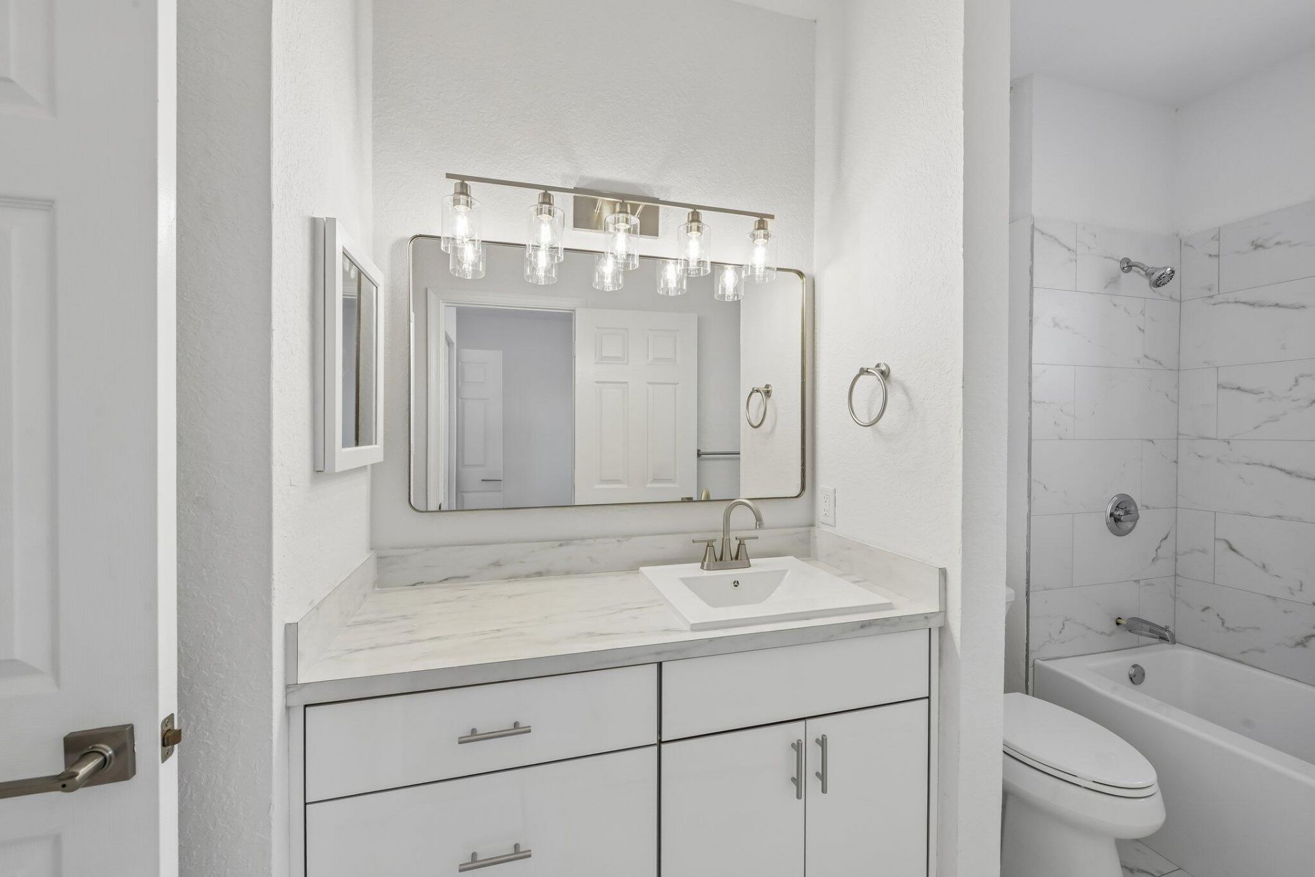 560 St Tropez Lane, Margate, FL 33068 Photo