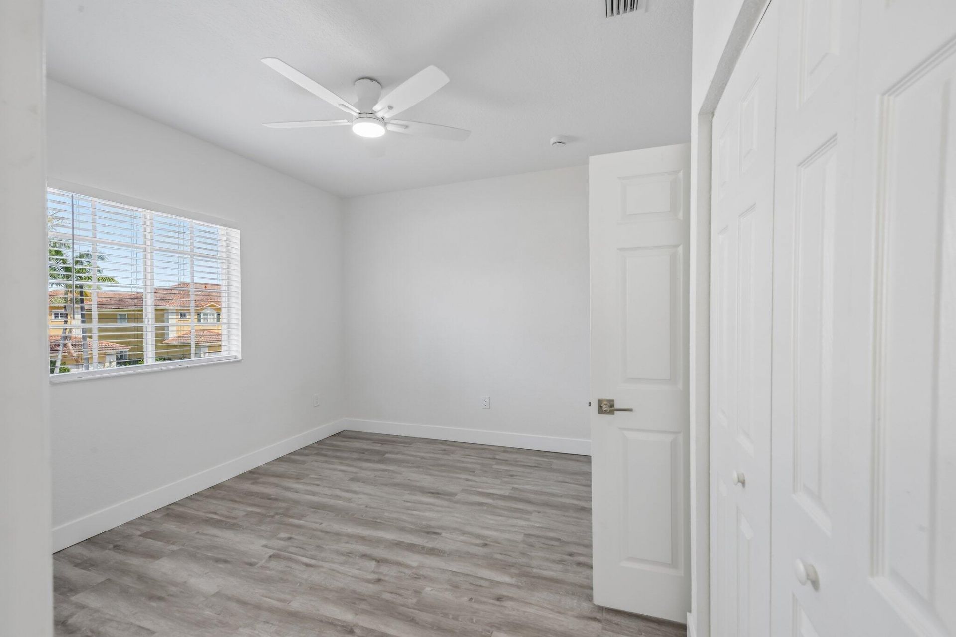 560 St Tropez Lane, Margate, FL 33068 Photo