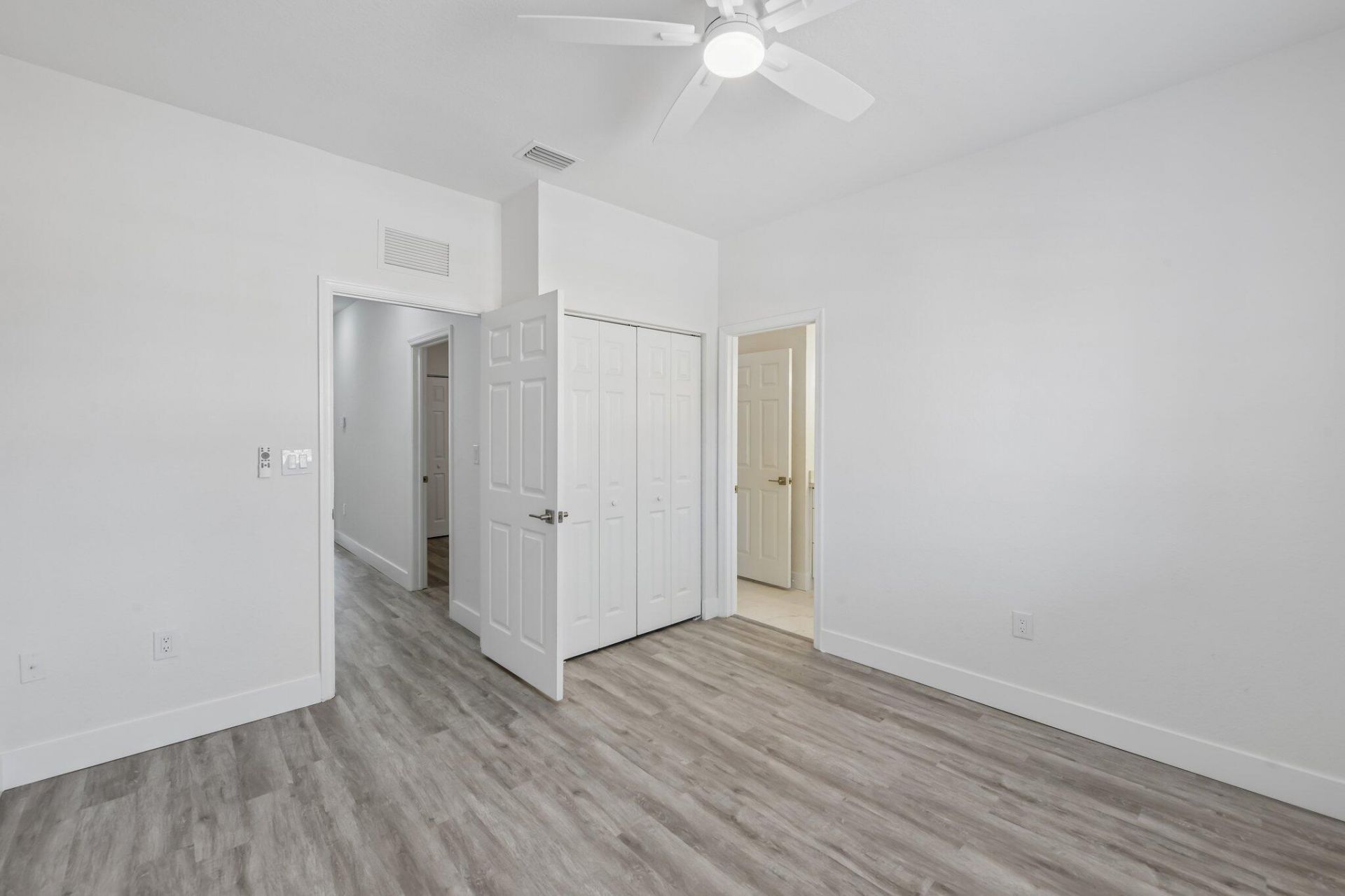 560 St Tropez Lane, Margate, FL 33068 Photo