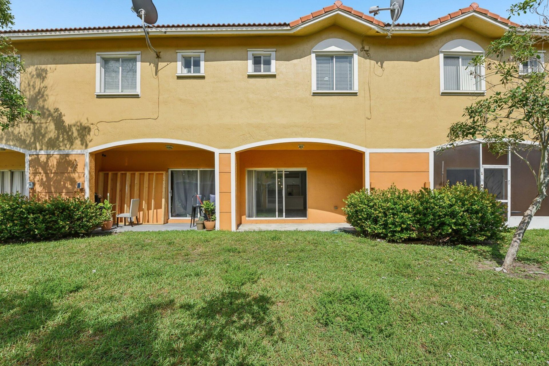 560 St Tropez Lane, Margate, FL 33068 Photo