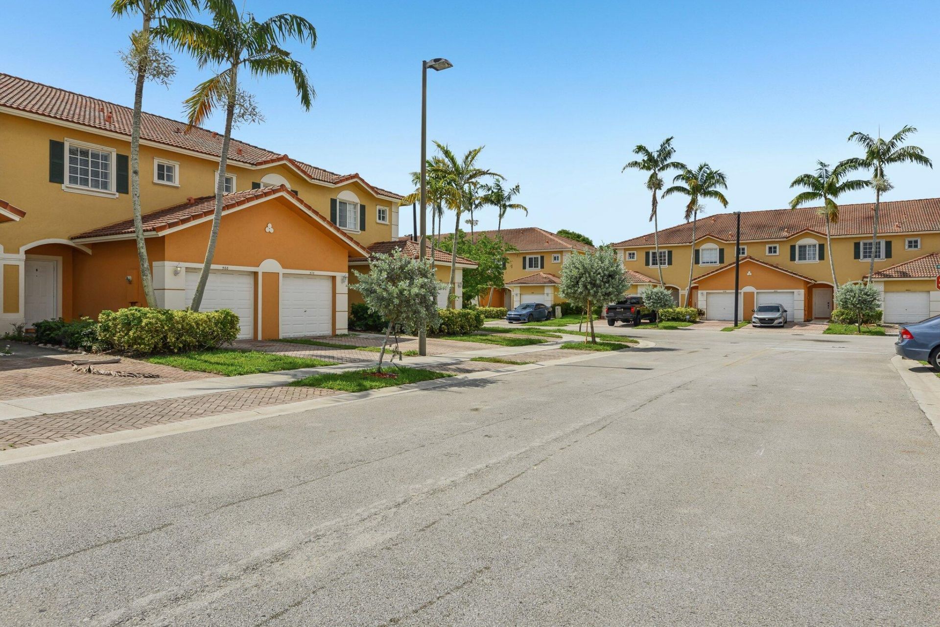 560 St Tropez Lane, Margate, FL 33068 Photo
