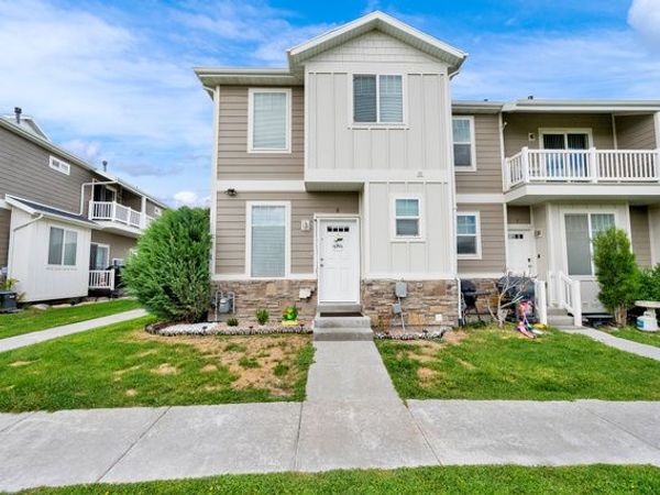 1771 E SKYLINE DR , Unit I-8, Eagle Mountain, UT 84005