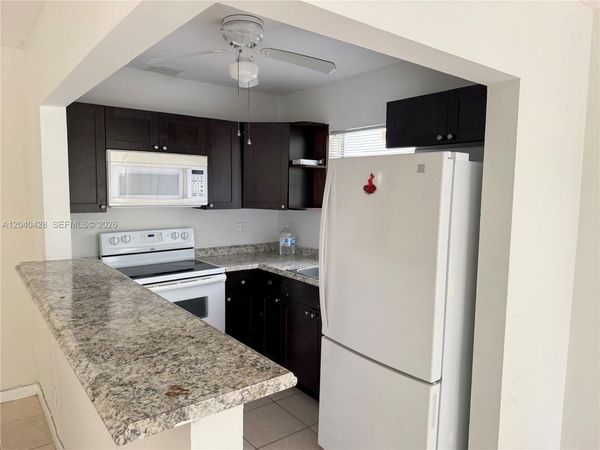 2801 NE 49th St , Unit 7, Fort Lauderdale, FL 33308