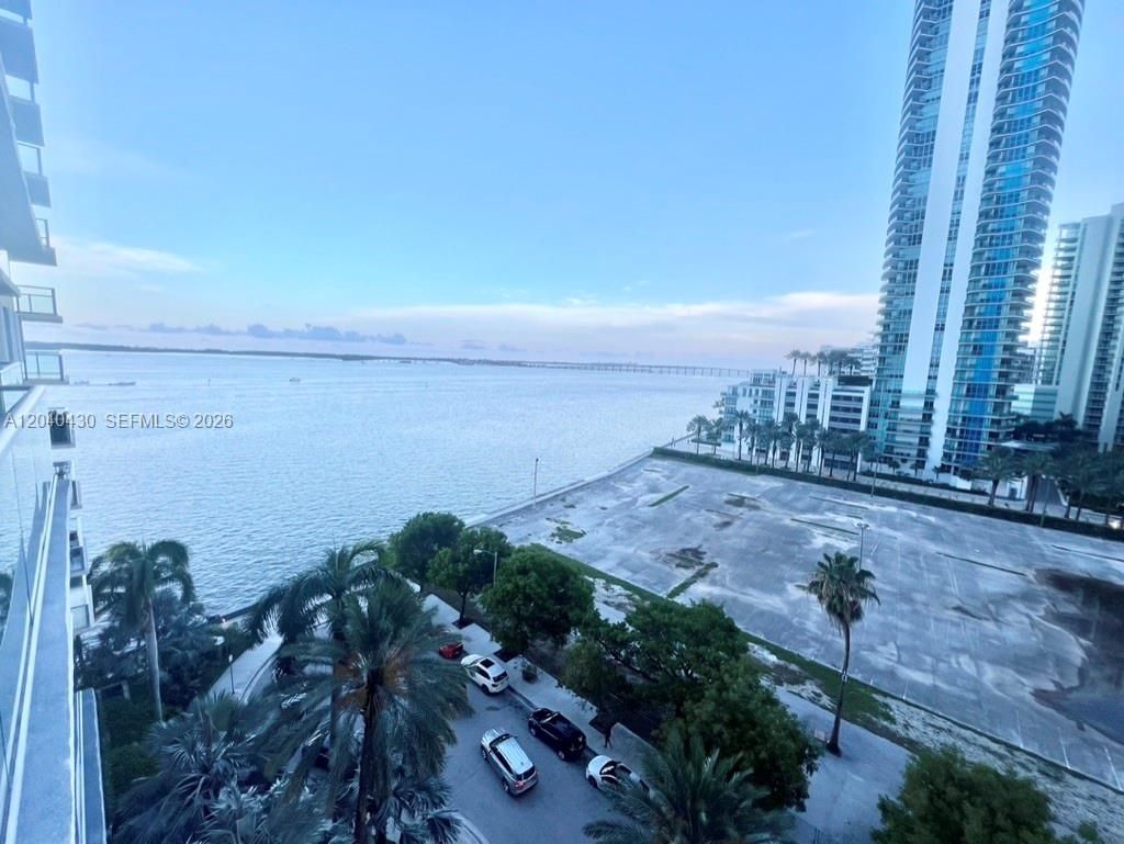 1155 Brickell Bay Dr , Unit 807, Miami, FL 33131 Photo