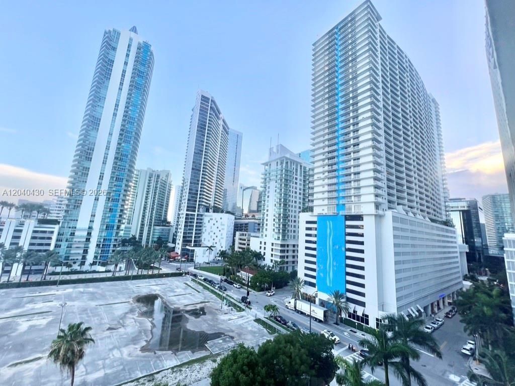 1155 Brickell Bay Dr , Unit 807, Miami, FL 33131 Photo