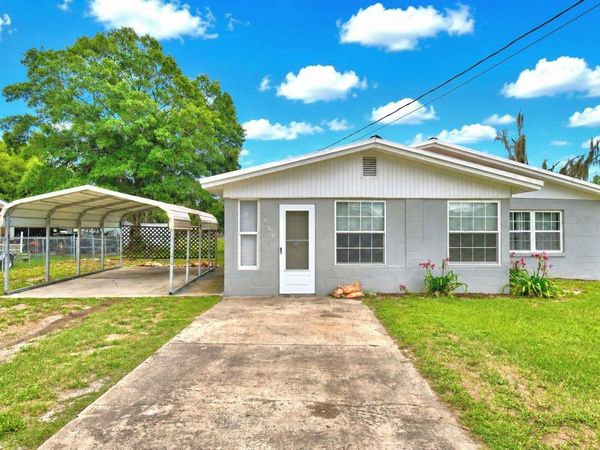 906 N 9TH AVENUE , WAUCHULA, FL 33873