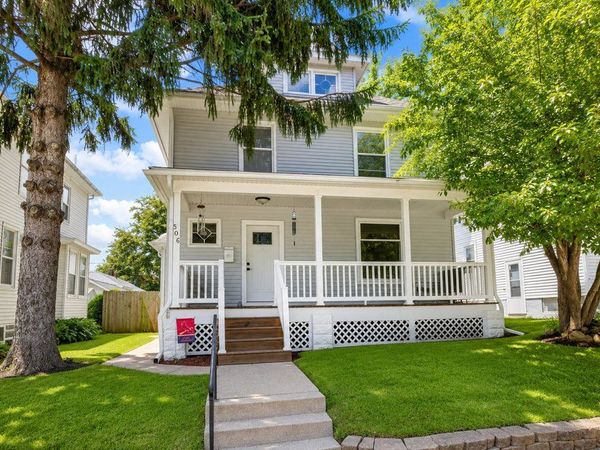 506 E RUSHOLME Street , Davenport, IA 52803