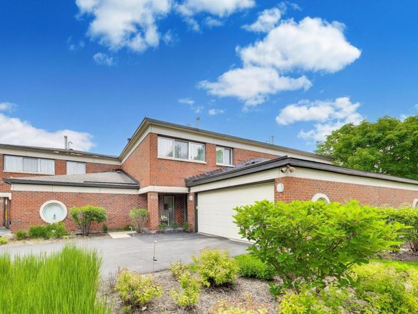 495 Milford Road , Deerfield, IL 60015