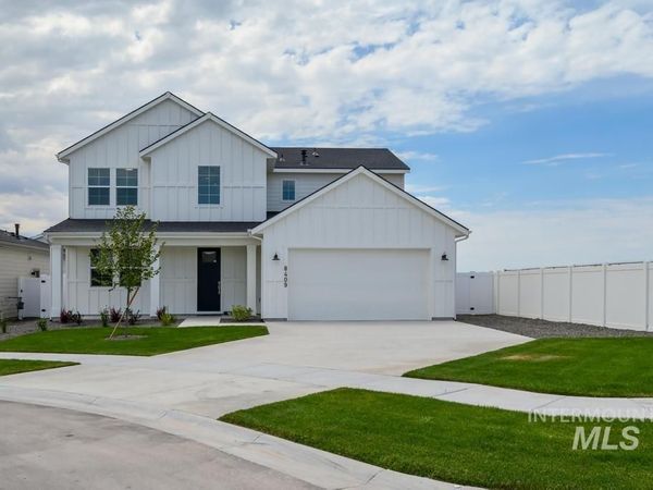 8409 S Wavecrest Ave, Kuna, ID 83634