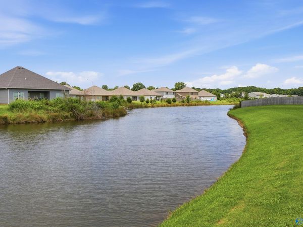 277 Bermuda Lakes Drive, Meridianville, AL 35759