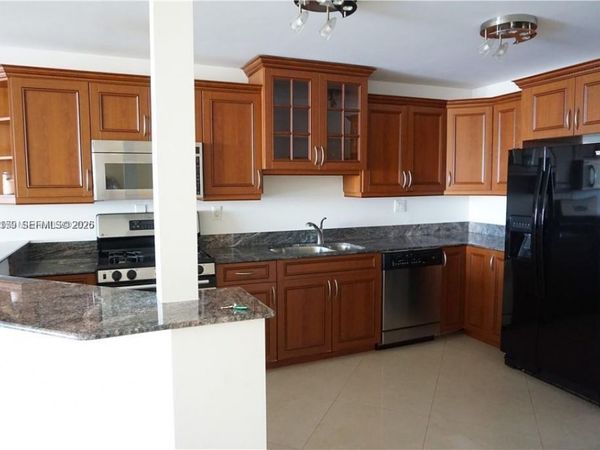 3140 S Ocean Dr , Unit 1510, Hallandale Beach, FL 33009