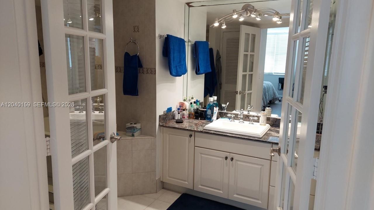 3140 S Ocean Dr, Unit 1510, Hallandale Beach, FL 33009 Photo