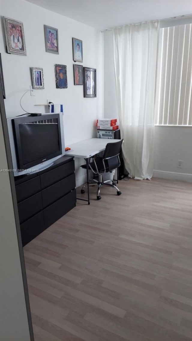 3140 S Ocean Dr, Unit 1510, Hallandale Beach, FL 33009 Photo