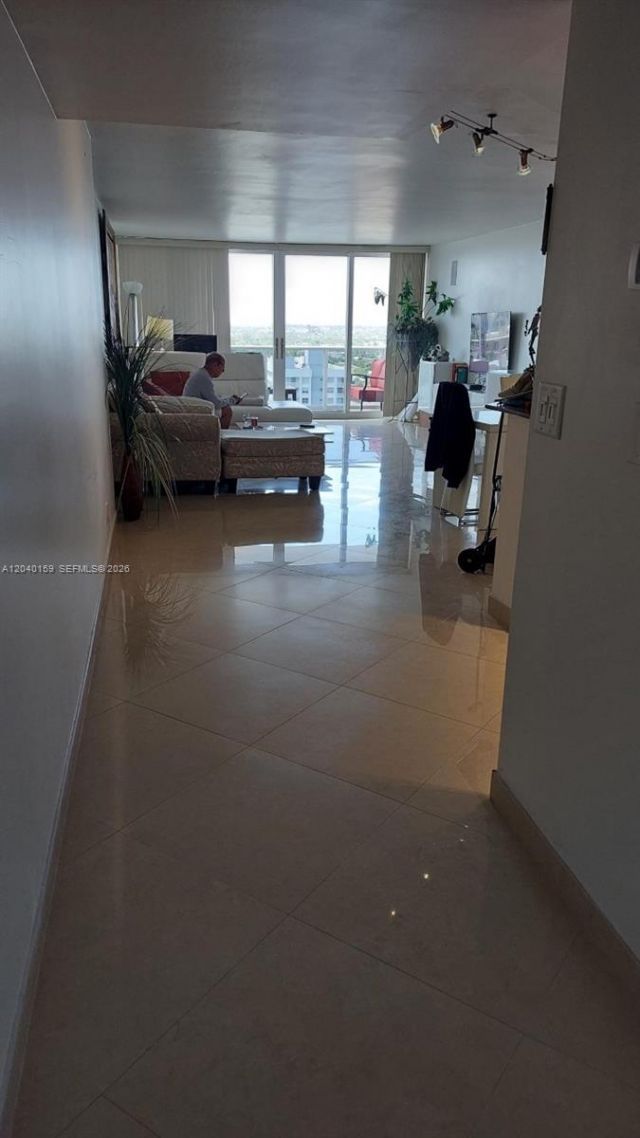 3140 S Ocean Dr, Unit 1510, Hallandale Beach, FL 33009 Photo