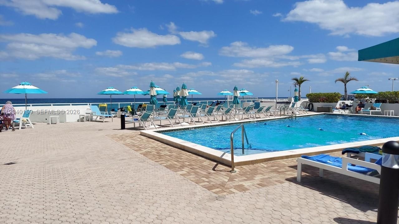 3140 S Ocean Dr, Unit 1510, Hallandale Beach, FL 33009 Photo