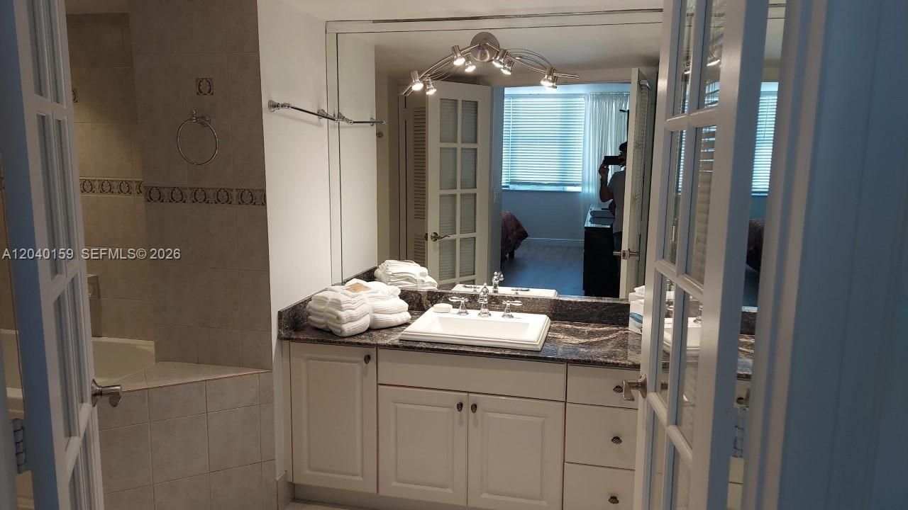3140 S Ocean Dr, Unit 1510, Hallandale Beach, FL 33009 Photo