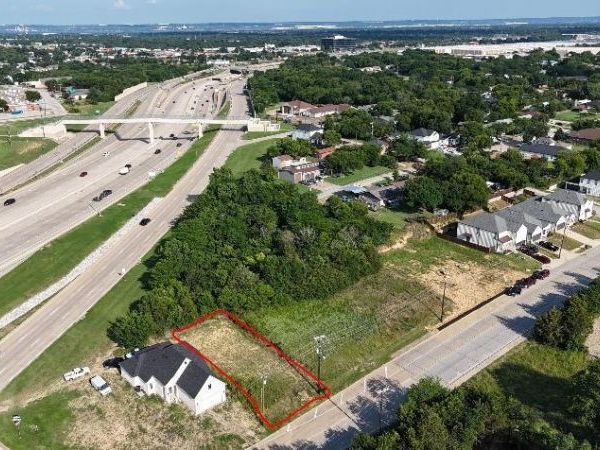 638 N M L King Jr Boulevard , Grand Prairie, TX 75050